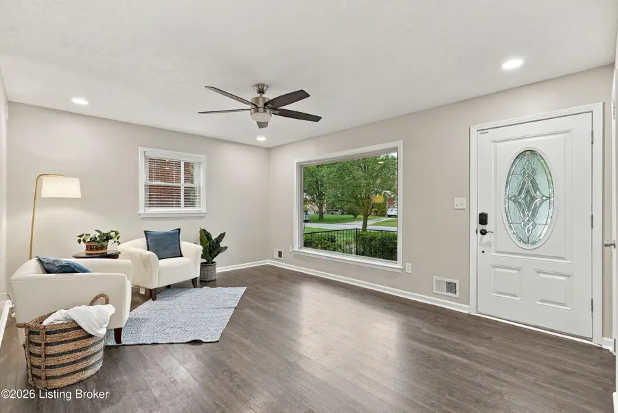 1046 Runell Rd, Louisville, KY 40214 - #2