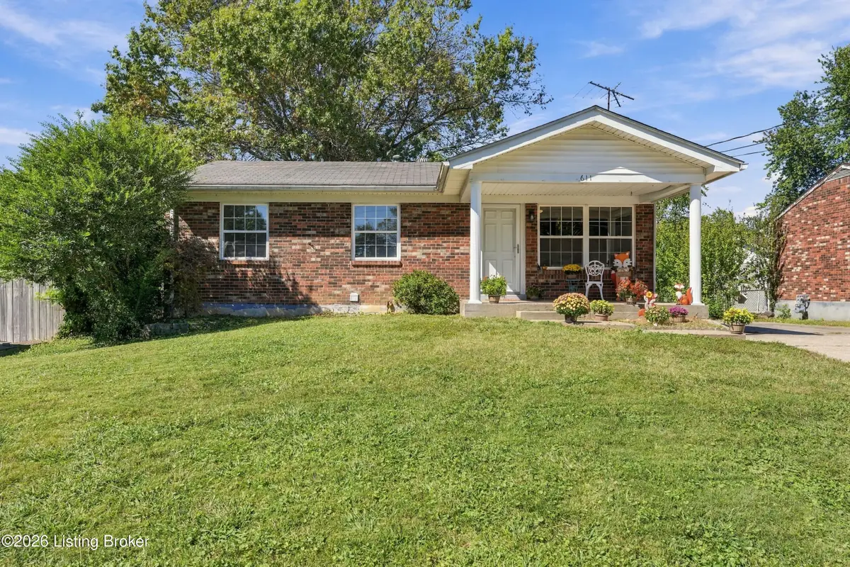 611 Blossom Rd, Louisville, KY 40229 - #1