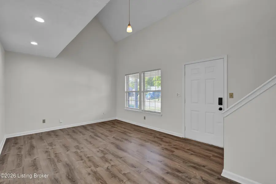 10825 Dorton Dr, Louisville, KY 40272 - #2