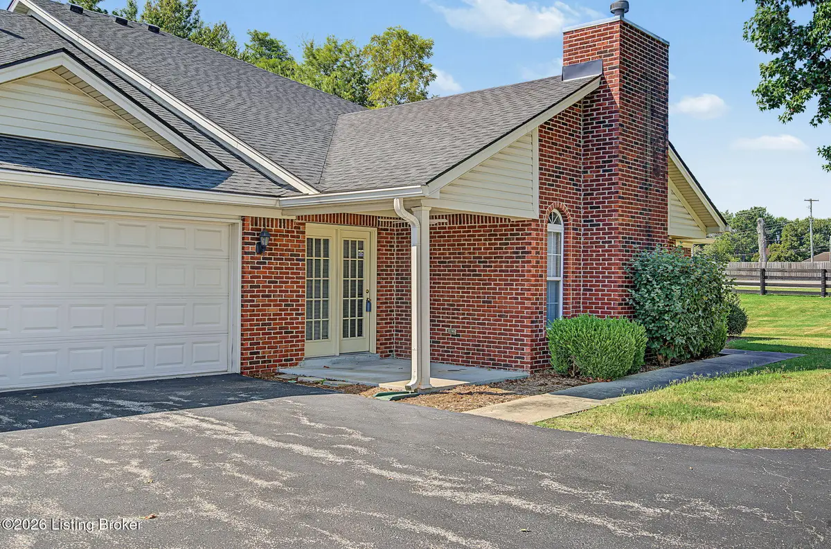 11303 Ridge Lake Dr, Louisville, KY 40272 - #1