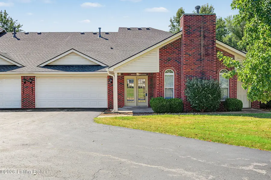 11303 Ridge Lake Dr, Louisville, KY 40272 - #2