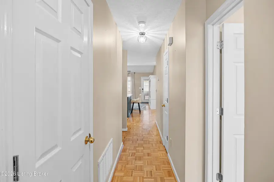 156 Frank Ln, Mount Washington, KY 40047 - #3