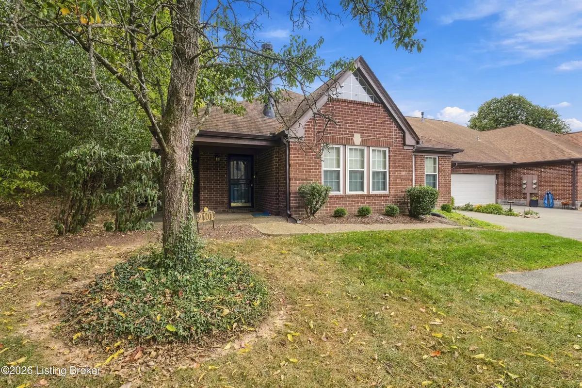 2101 Eastbridge Ct, Louisville, KY 40223 - #1