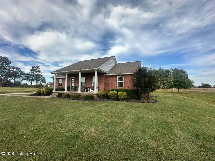 1061 Hooks Rd, Hardinsburg, KY 40143 - #3