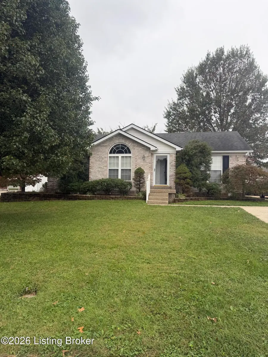249 Forest Ridge Dr, Mount Washington, KY 40047 - #2