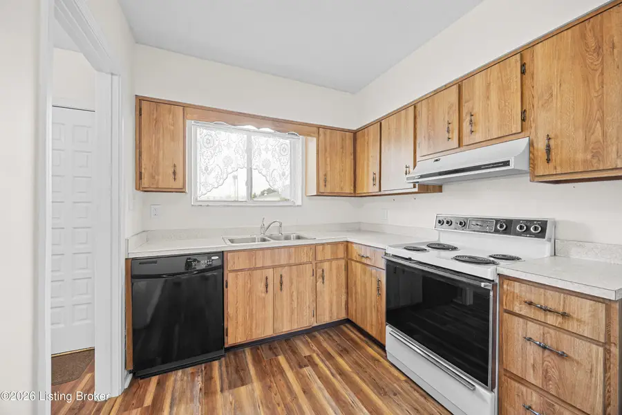 217 Casa Bella Ct, Louisville, KY 40220 - #3