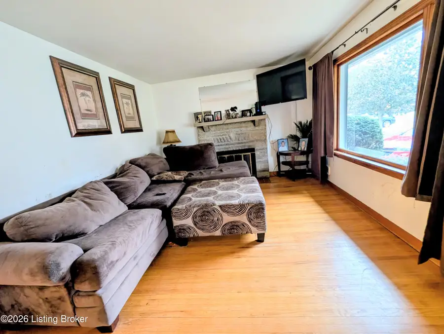 3505 Janell Rd, Louisville, KY 40216 - #2