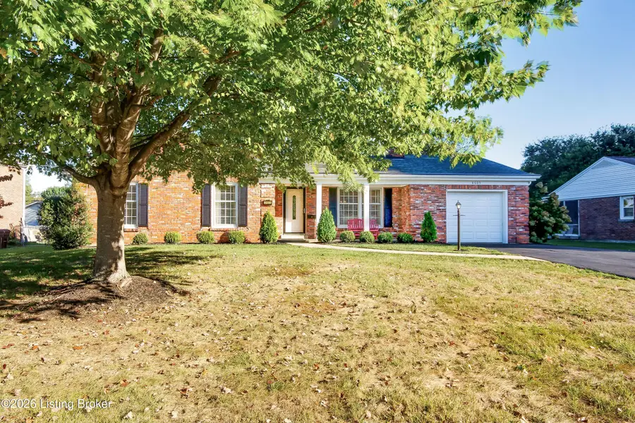 8605 Charing Cross Rd, Louisville, KY 40222 - #2