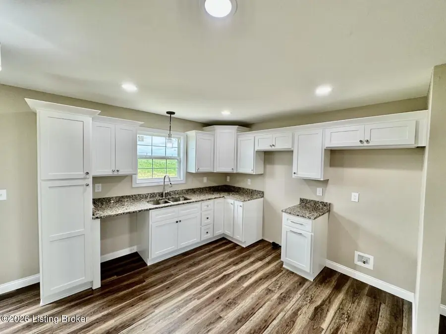1556 Old Perryville Loop, Springfield, KY 40069 - #3