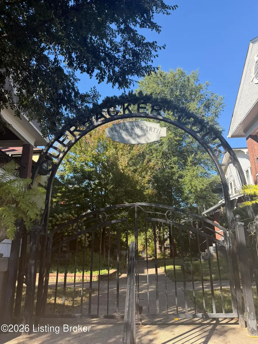 1360 Ouerbacker Ct, Louisville, KY 40208 - #2