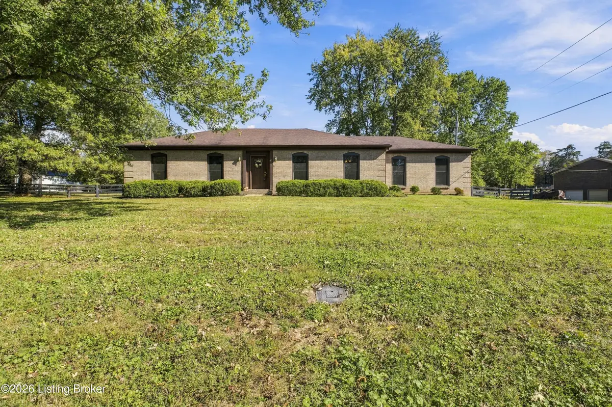 7711 Commonwealth Dr, Crestwood, KY 40014 - #1