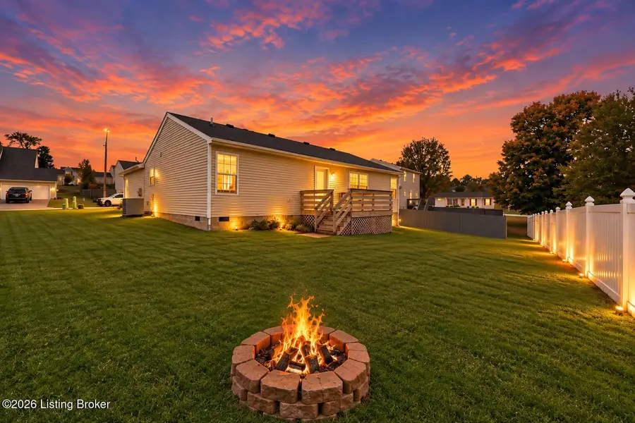 203 Greenleaf Dr, Elizabethtown, KY 42701 - #2