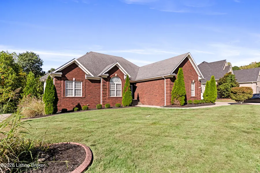 9814 Secretariat Dr, Louisville, KY 40214 - #2