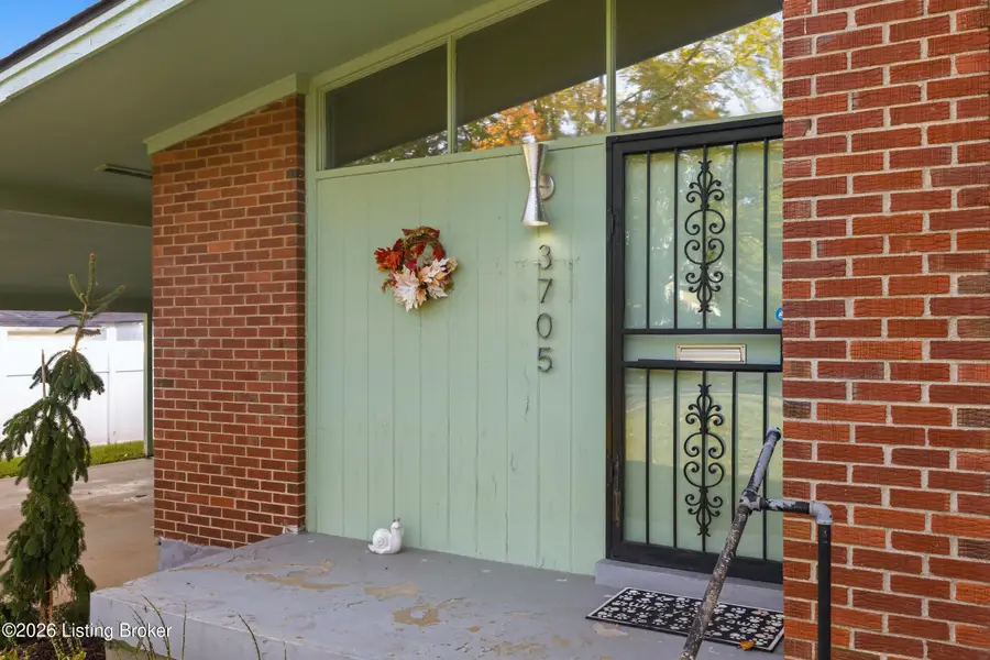 3705 Glen Oak Dr, Louisville, KY 40218 - #2