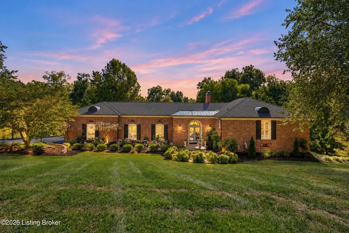 5812 Aura Rd, Louisville, KY 40222 - #1