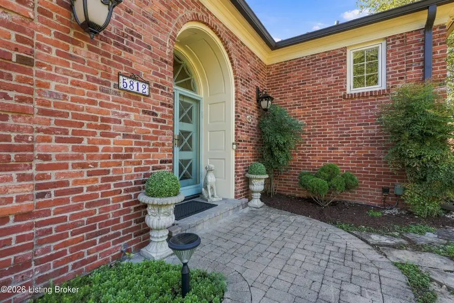 5812 Aura Rd, Louisville, KY 40222 - #3
