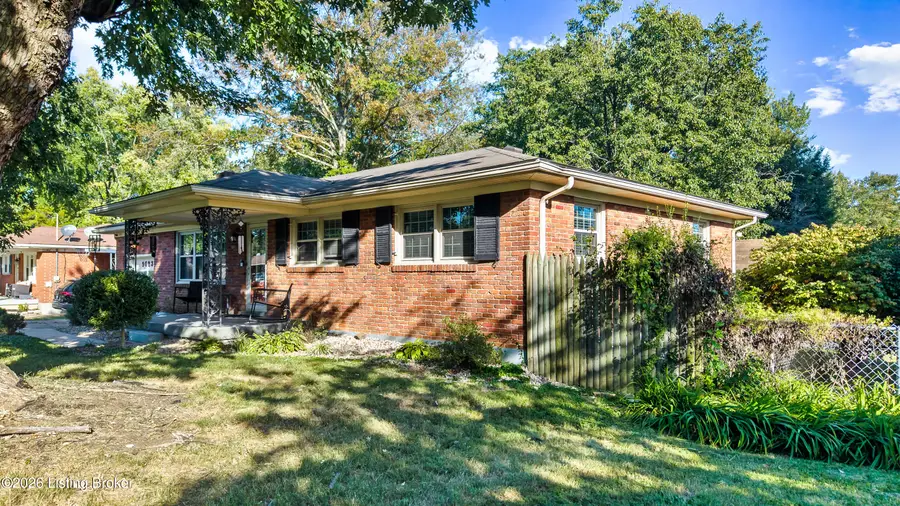 9023 Wanlou Dr, Louisville, KY 40272 - #3