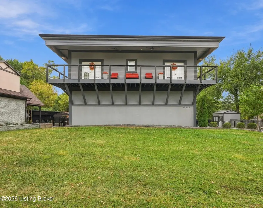 912 E Riverside Dr, Louisville, KY 40207 - #2
