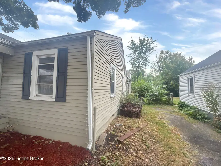 1026 Camden Ave, Louisville, KY 40215 - #3