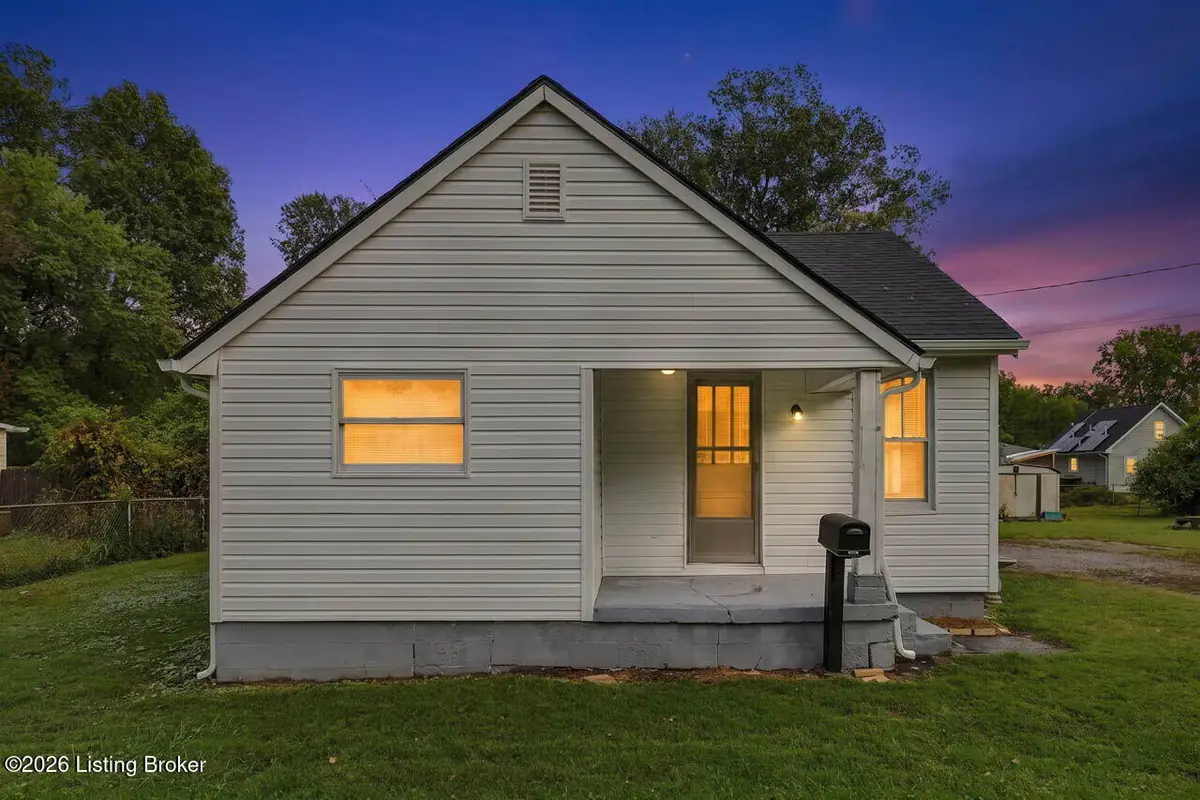 6903 Daisy Ave, Louisville, KY 40258 - #1