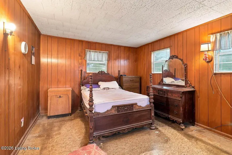 6903 Daisy Ave, Louisville, KY 40258 - #3