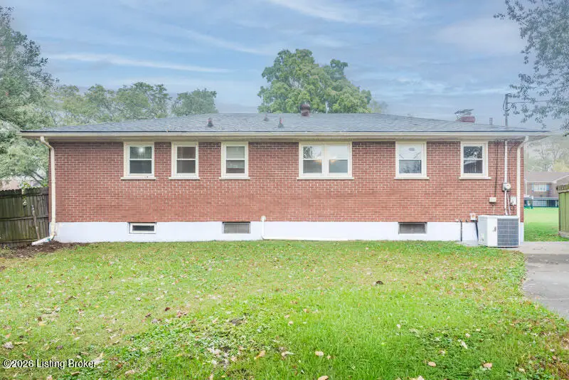 3708 Youngwood Rd, Louisville, KY 40218 - #3