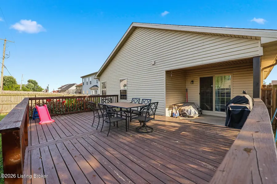 2066 Osprey Cove Dr, Shelbyville, KY 40065 - #2