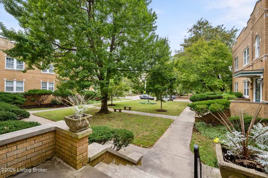 2308 Woodbourne Ave #APT 9, Louisville, KY 40205 - #3