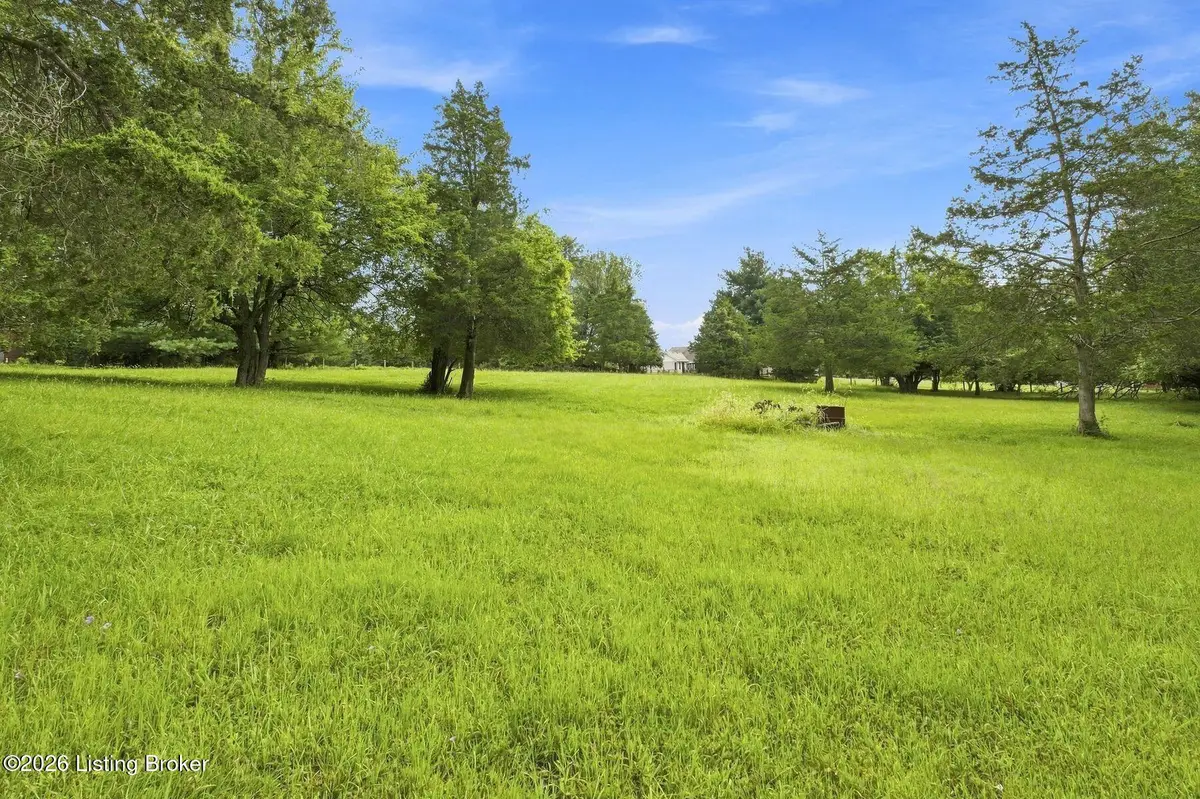 3311 Borowick Cir, La Grange, KY 40031 - #1