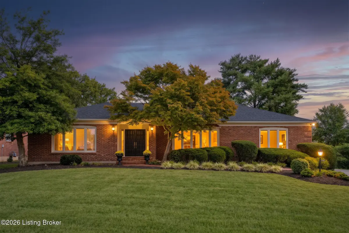 3015 Hayfield Dr, Louisville, KY 40205 - #1