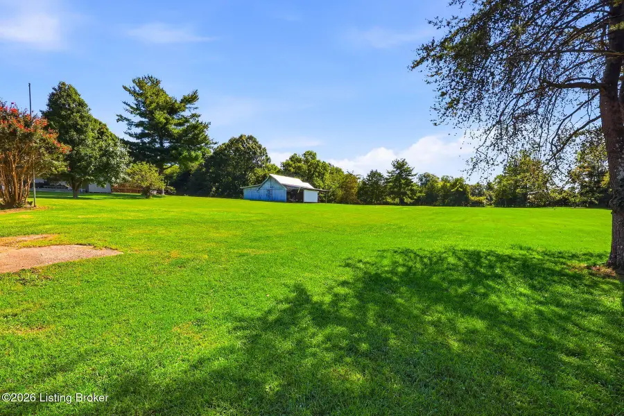 408 Hillcreek Rd, Shepherdsville, KY 40165 - #2