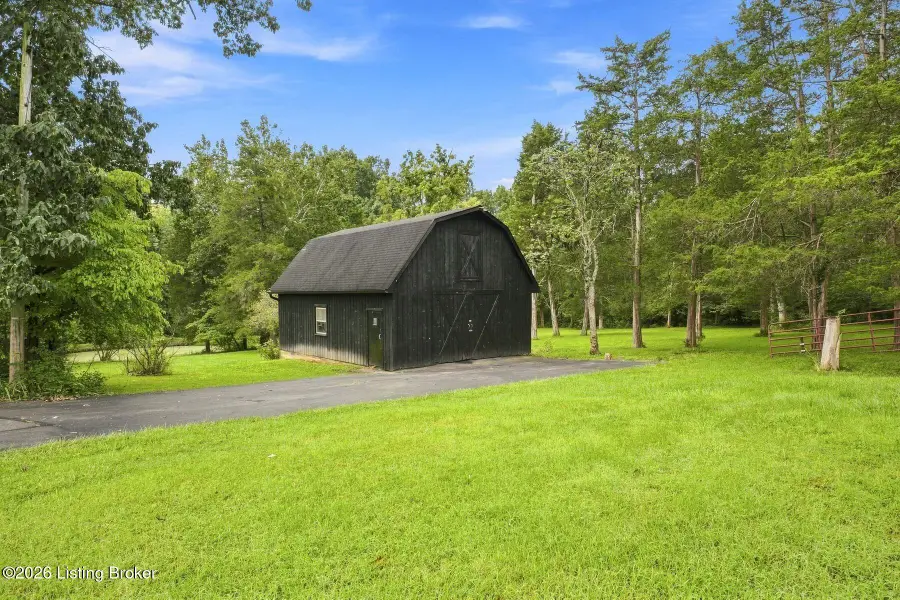 1802 Ironwood Rd, La Grange, KY 40031 - #3