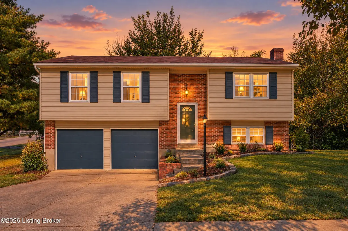 9701 Stanalouise Dr, Louisville, KY 40291 - #1