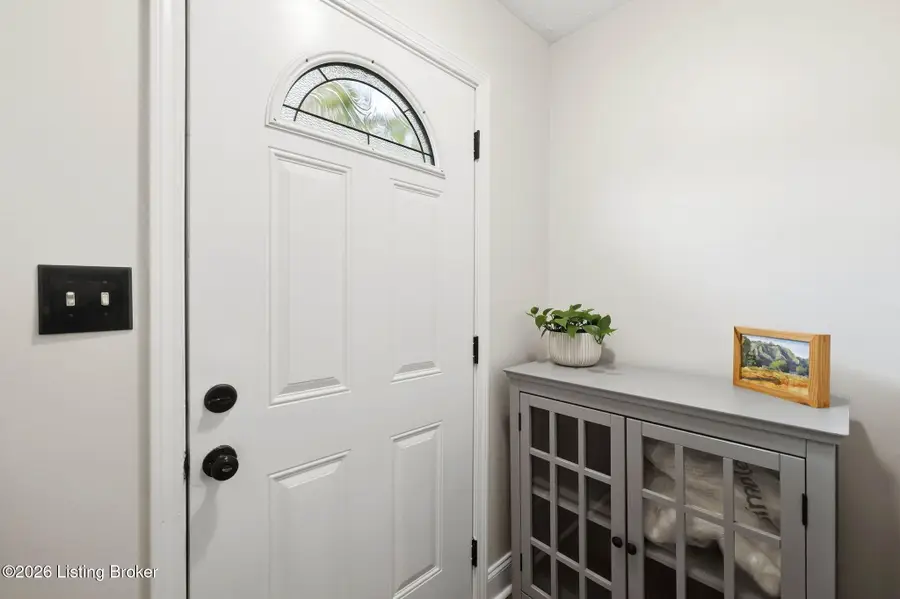 8909 Gutenberg Rd, Louisville, KY 40299 - #3