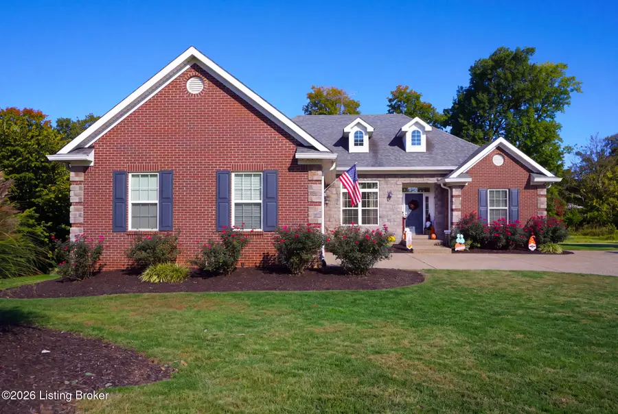 528 Wood Lake Dr, La Grange, KY 40031 - #2