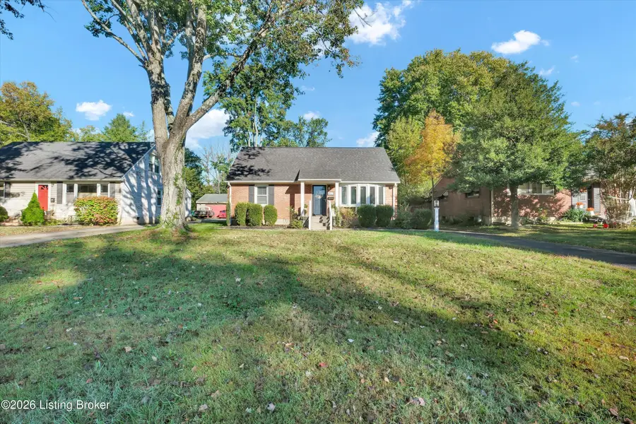 4521 Fox Run Rd, Louisville, KY 40207 - #3