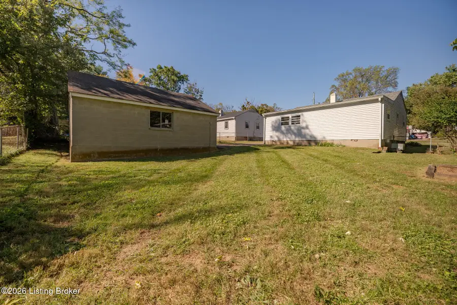 12102 Meadow Ln, Louisville, KY 40243 - #3