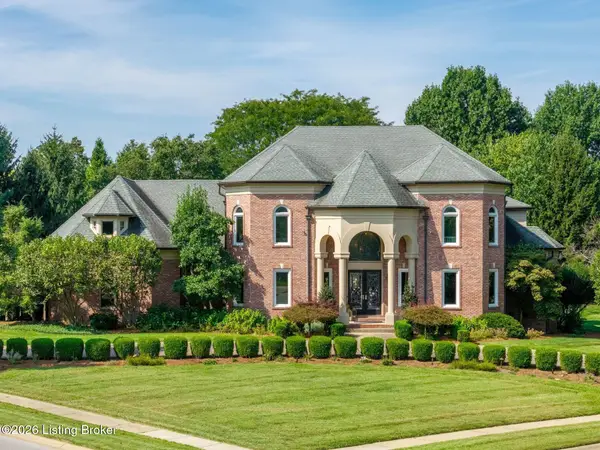 213 Mockingbird Gardens Dr, Louisville, KY 40207
