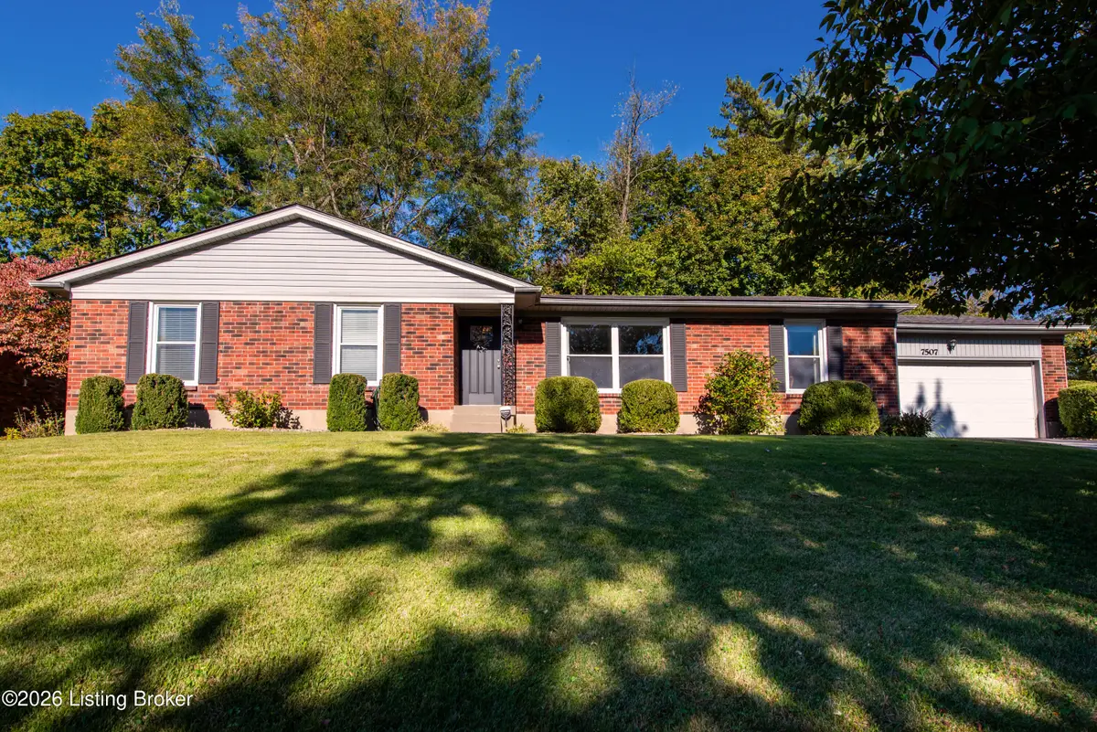 7507 Maria Ave, Louisville, KY 40222 - #1
