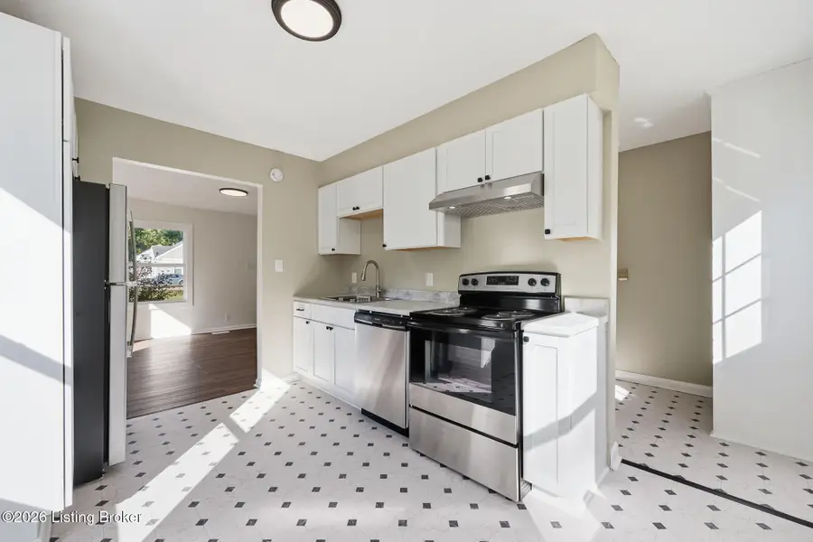 1540 Loney Ln, Louisville, KY 40216 - #3