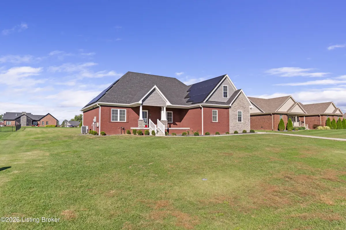240 Brennan Ct, Shepherdsville, KY 40165 - #1