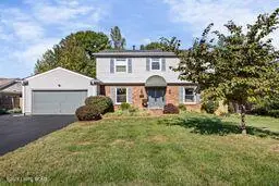 7715 Fairmeadows Ln, Louisville, KY 40222