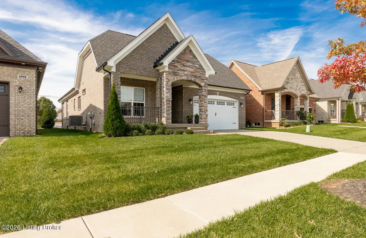1290 Conservatory Ln, Louisville, KY 40223 - #1