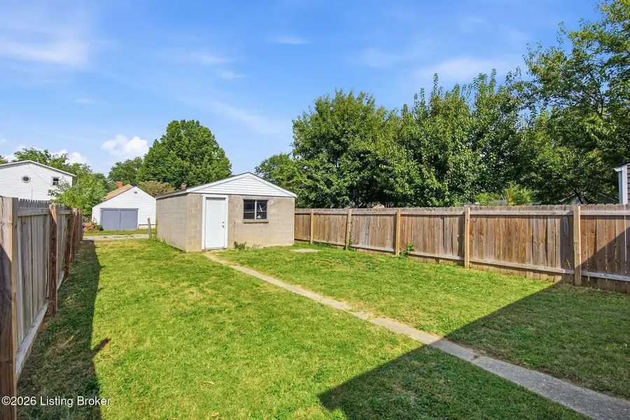821 W Whitney Ave, Louisville, KY 40215 - #2
