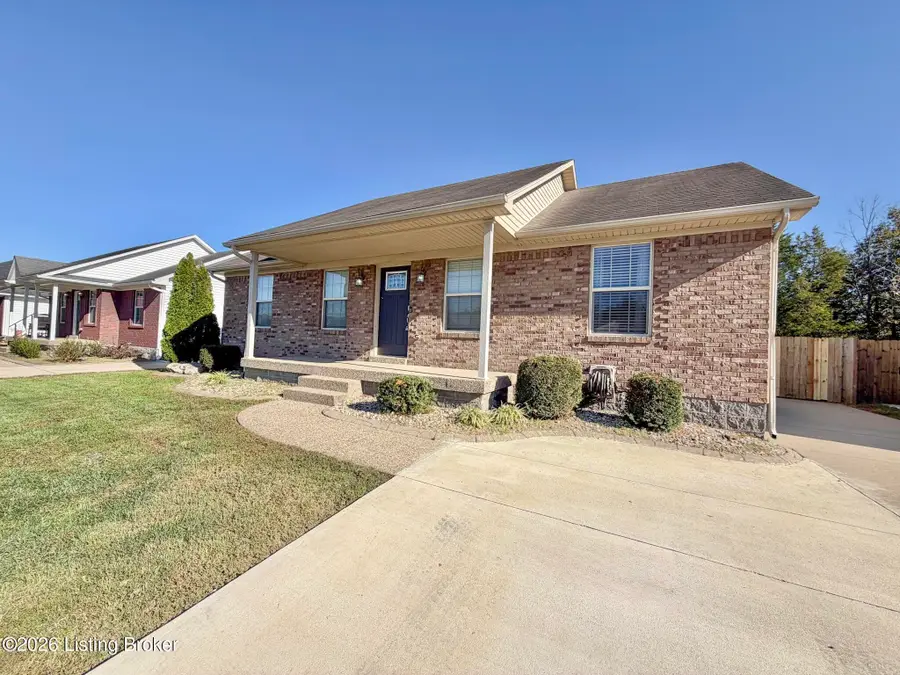 410 Madison Rae Blvd, Shepherdsville, KY 40165 - #2