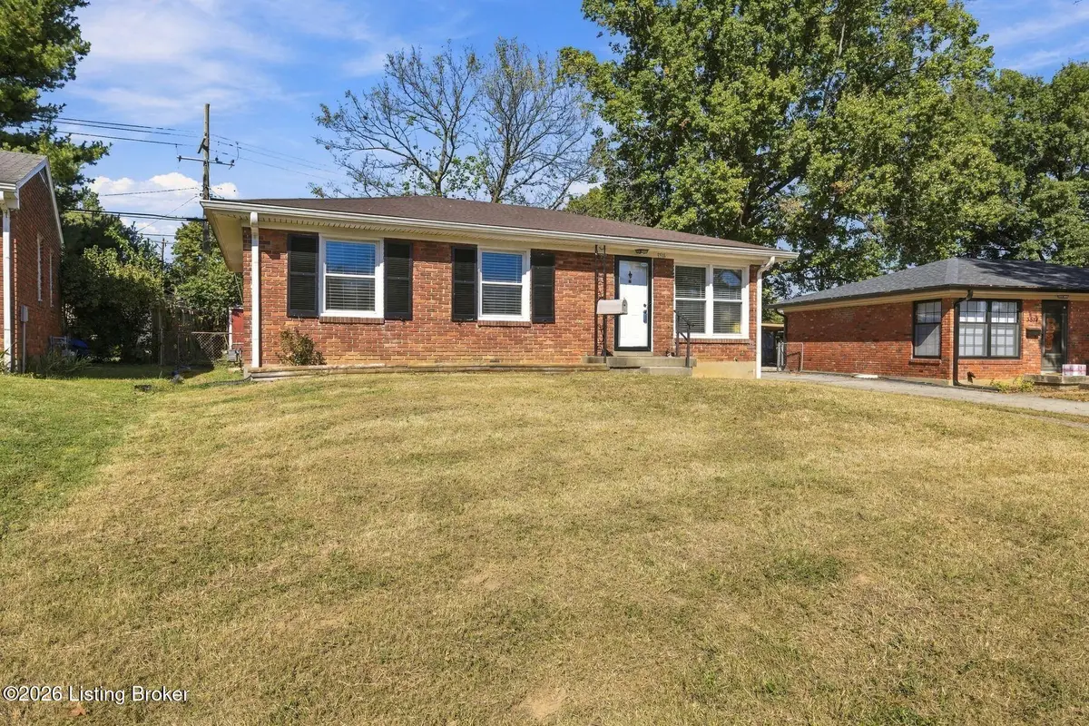3516 Saint Edwards Dr, Louisville, KY 40299 - #1