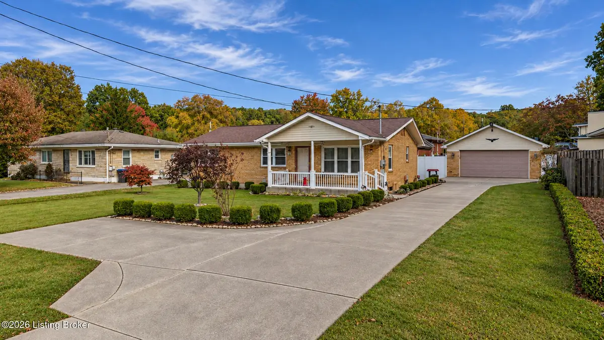 6907 Manslick Rd, Louisville, KY 40214 - #1