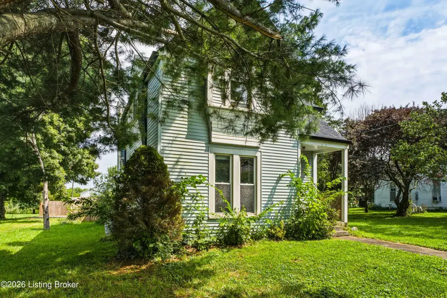 850 Main St, Pleasureville, KY 40057 - #3