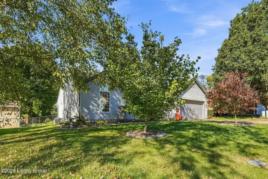 9416 Megan Jay Ct, Jeffersontown, KY 40299 - #2