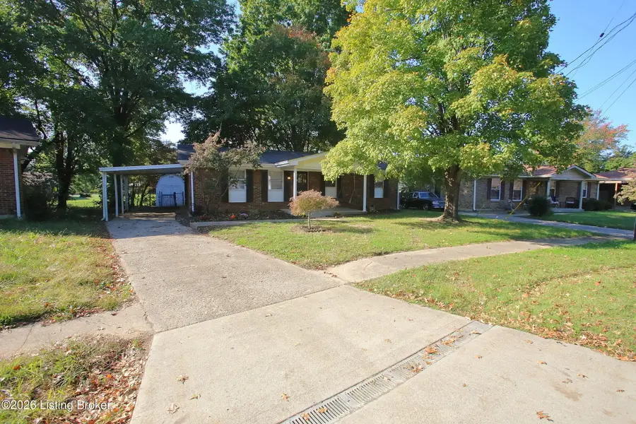 5702 Maldon Dr, Louisville, KY 40216 - #2